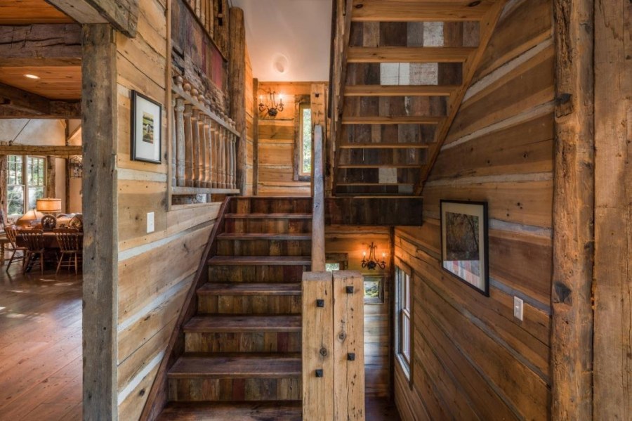 Лестница в стиле рустик
