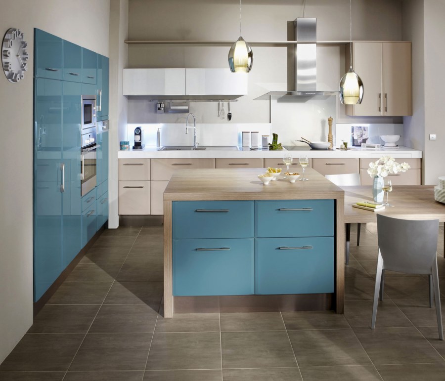 Кухня серый, бирюза, беж