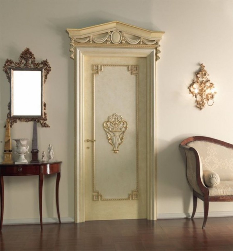 Двери в стиле классицизм