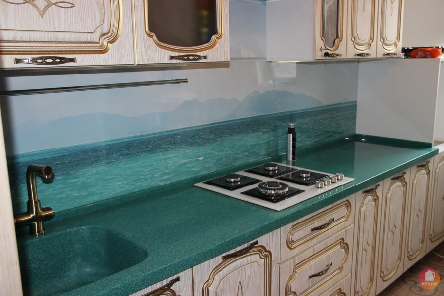 Фартук для кухни из мозаики