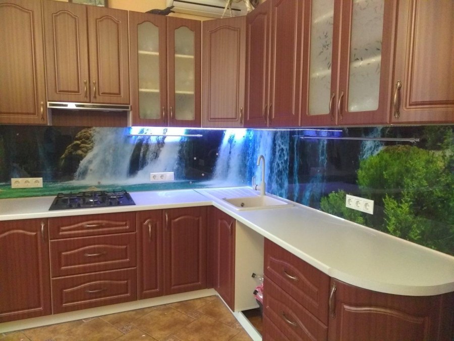 Zetta каменный шпон кухня