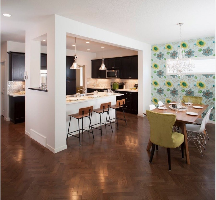 Планировка большой кухни-столовой