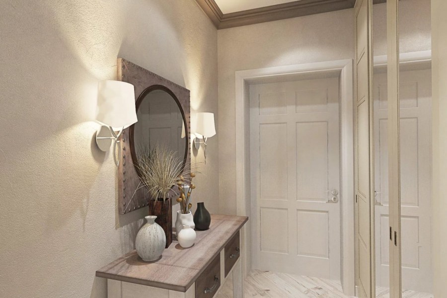 Прихожая со светлыми дверями