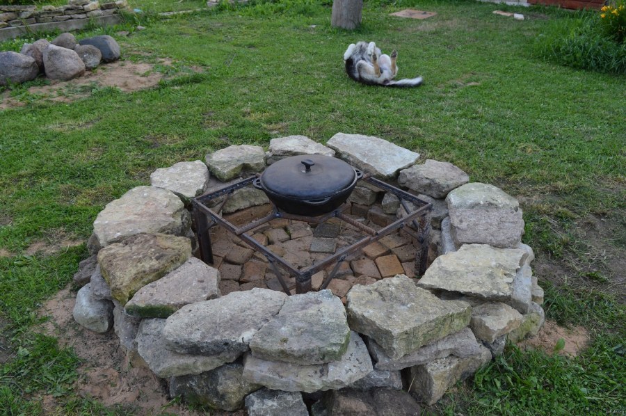 Очаг костровище из камня