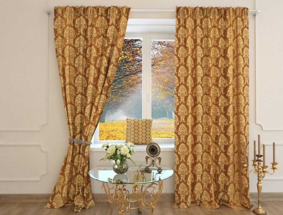 Шторы с золотым узором