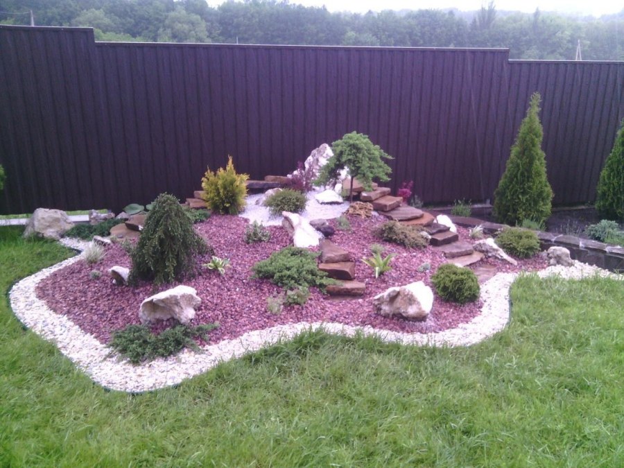 Альпийская горка на даче