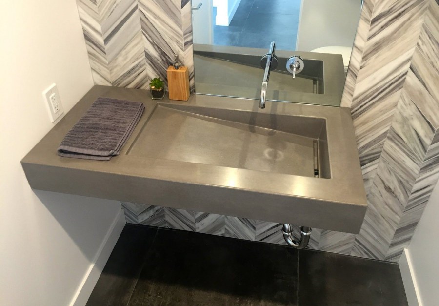 Умывальник из керамогранита