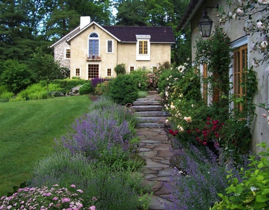 Дачный участок в стиле Кантри