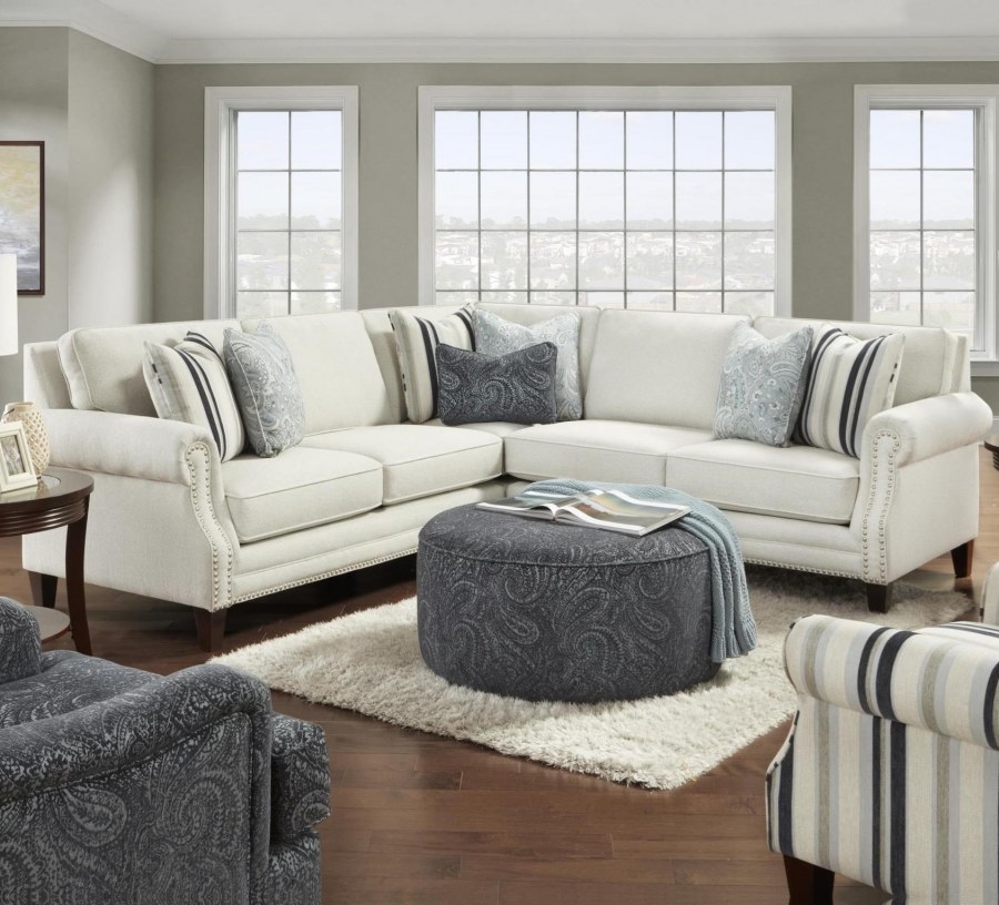 Угловой диван универсальный