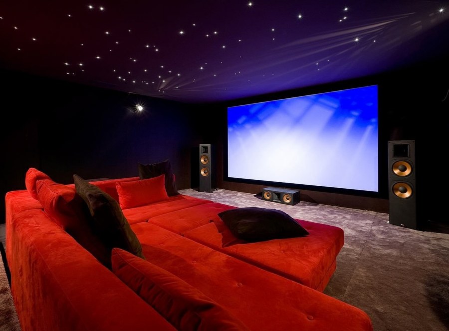 Домашний кинотеатр комната