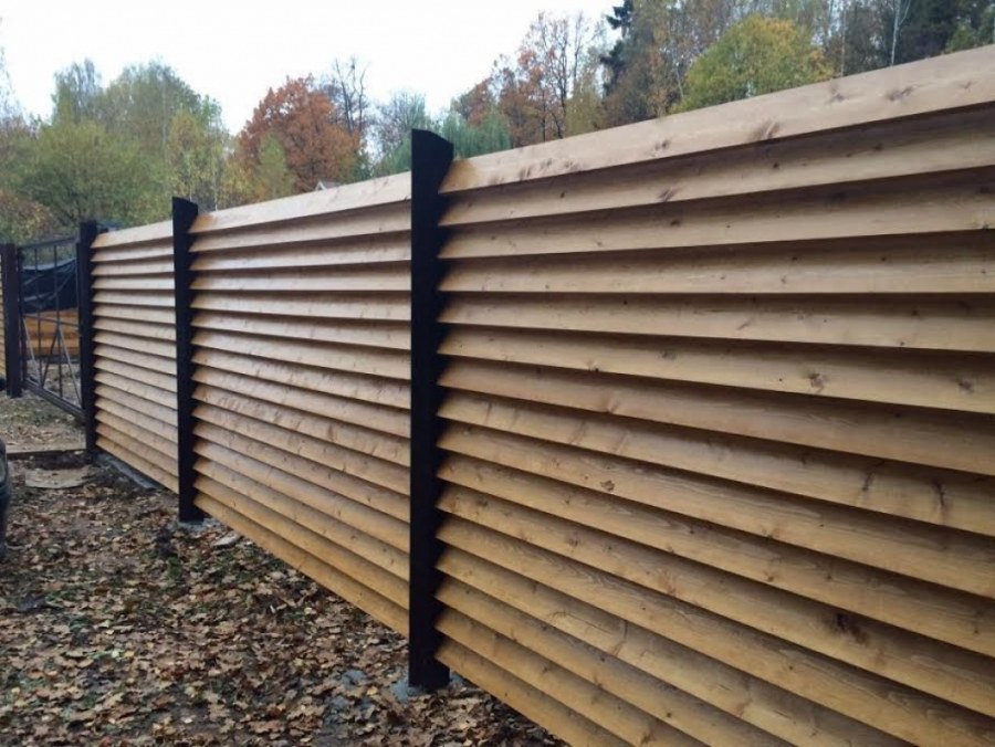 Забор жалюзи деревянный