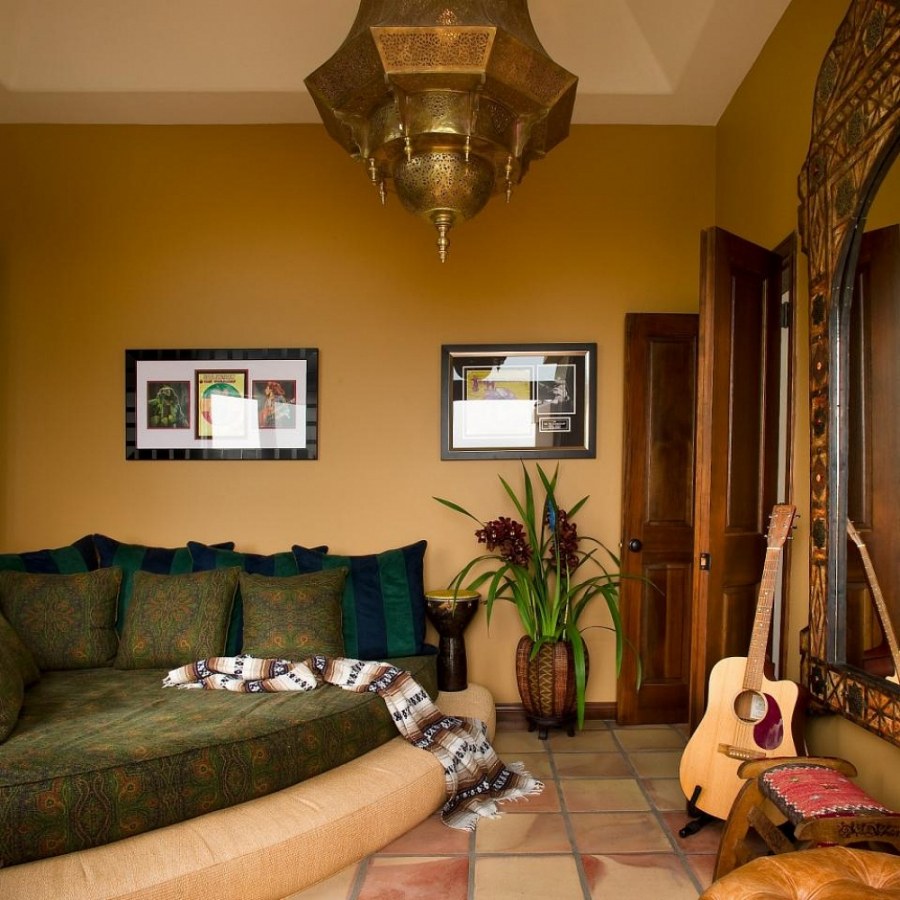 Маленькая гостиная в марокканском стиле