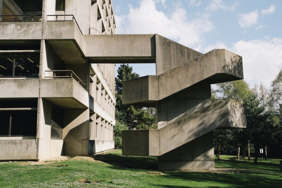 Брутализм в Англии