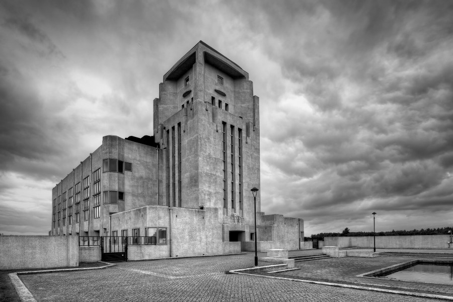 Архитектура брутализм Париж