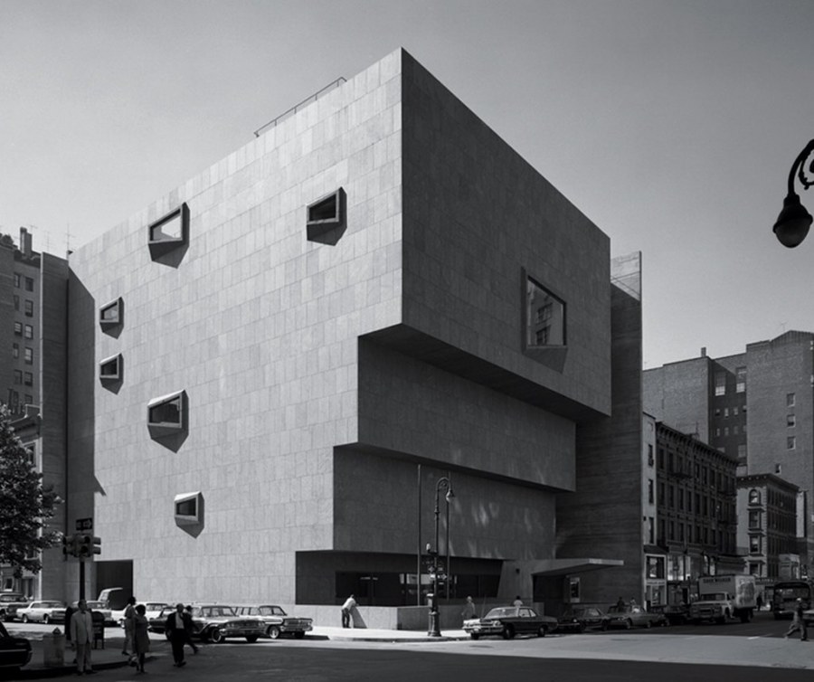 Музей Уитни в Нью-Йорке Марсель Бройер