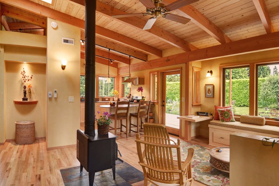 Интерьер небольшого загородного дома