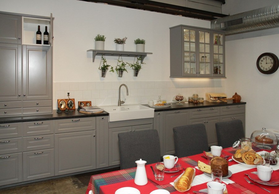 Икеа зеленая кухня Будбин остров