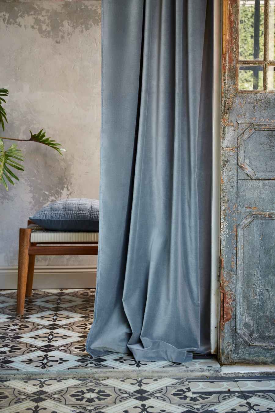 Синие шторы