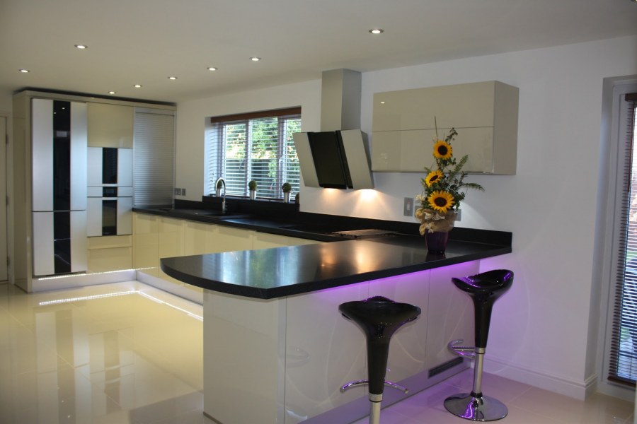 Дизайнерская барная стойка