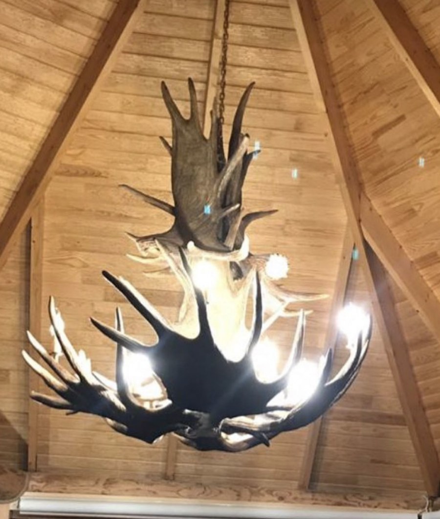 Вешалка из оленьих Рогов