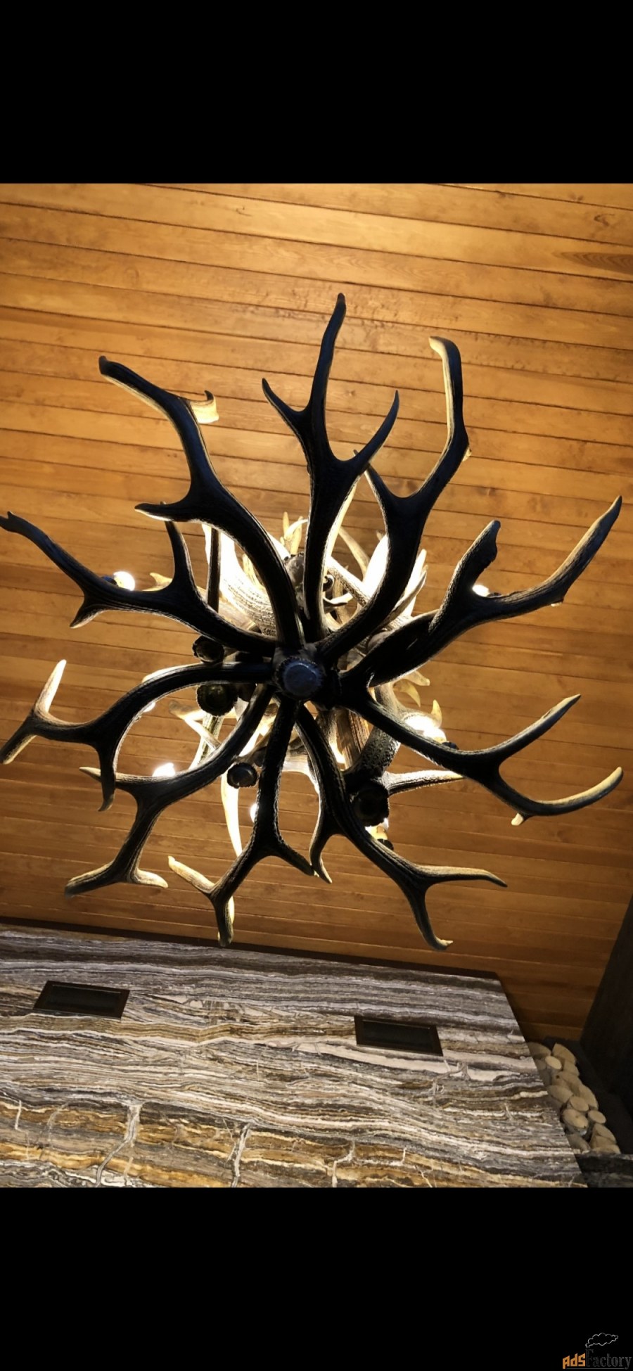 Светильник из оленьих Рогов