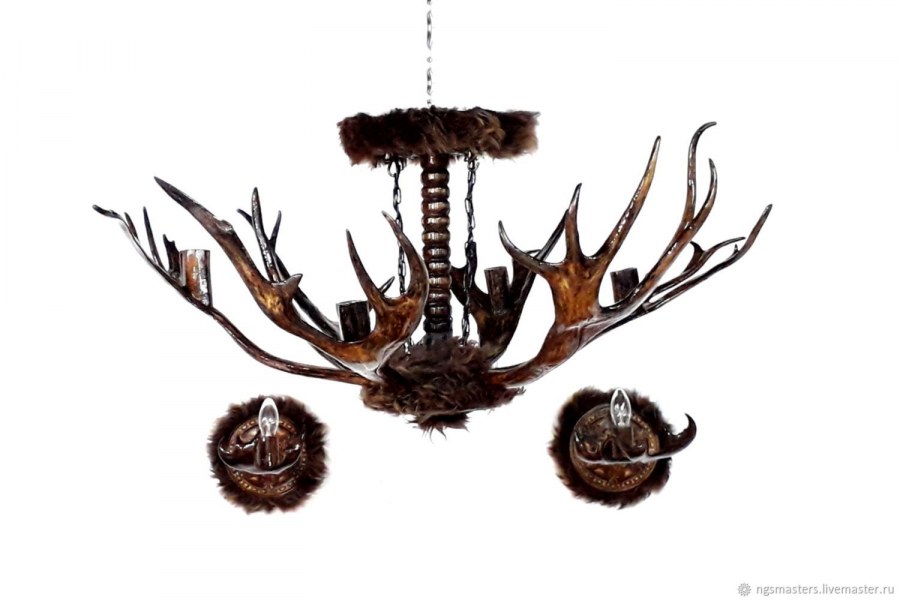 Оленьи рога на стене