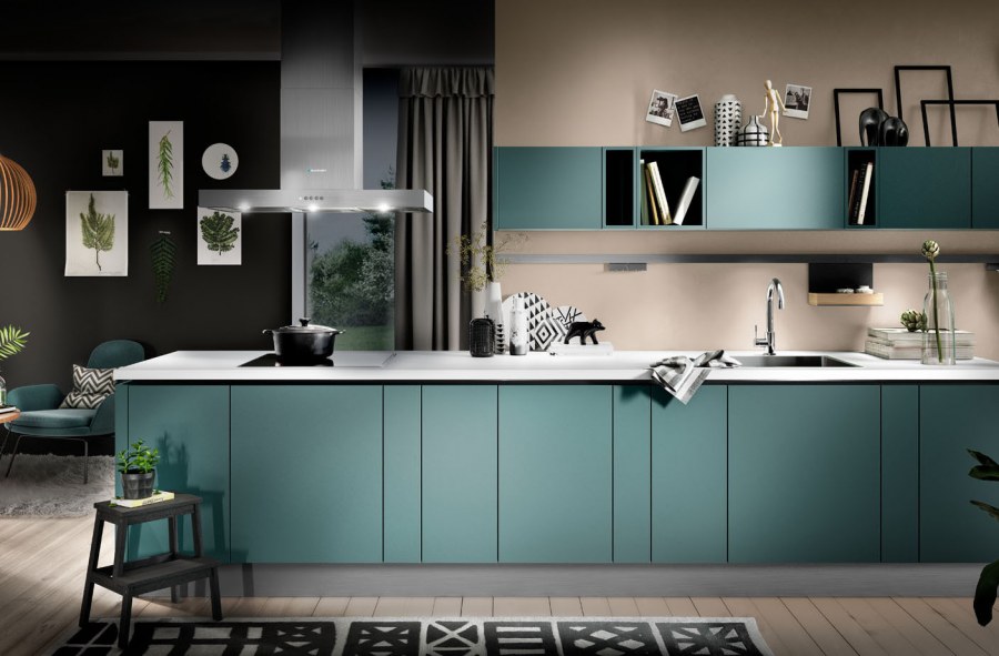 Бело бирюзовая кухня