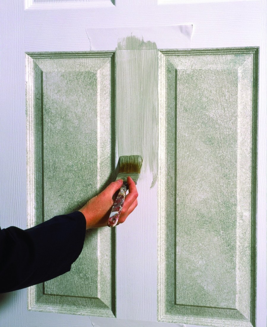 Покрасить неровные стены