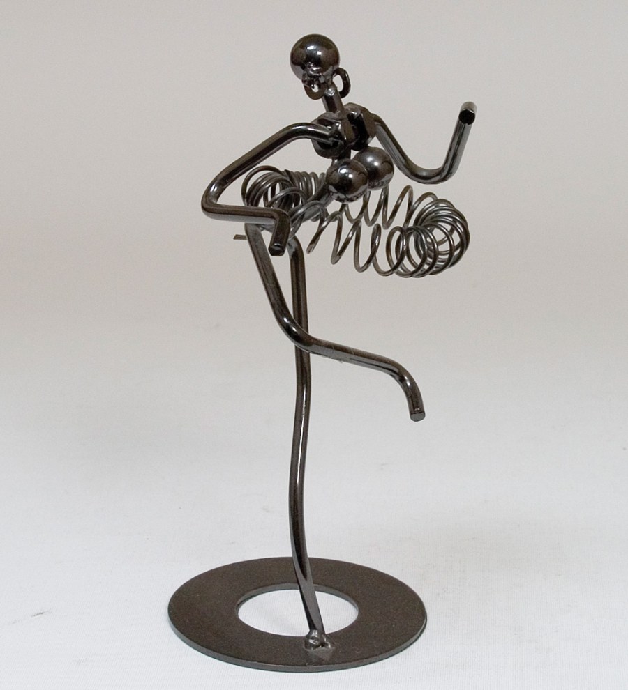 Фигуры из металла