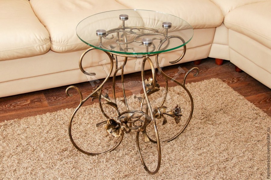Кованый столик