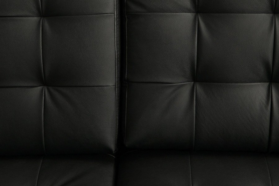 Черная кожа