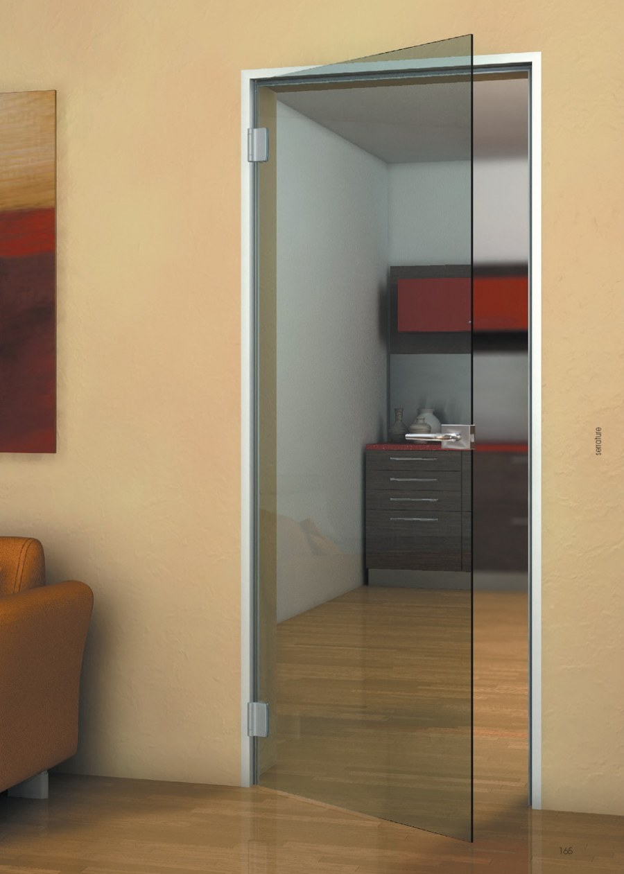 Откатная цельностеклянная дверь