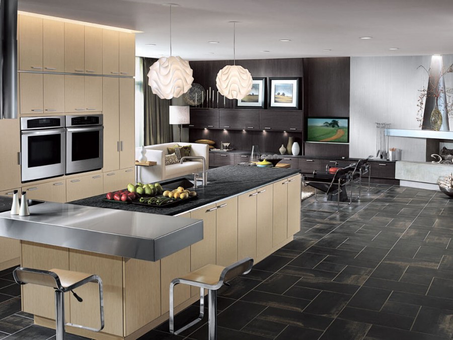 Черно бежевая кухня