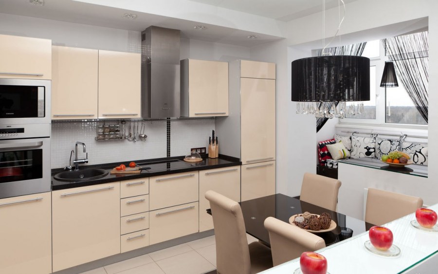 Бежево черная кухня