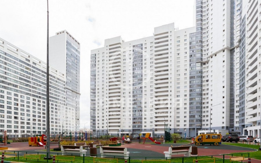 ЖК Скай Форт входная группа