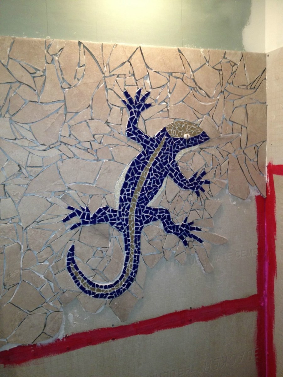 Ящерицы на кафеле