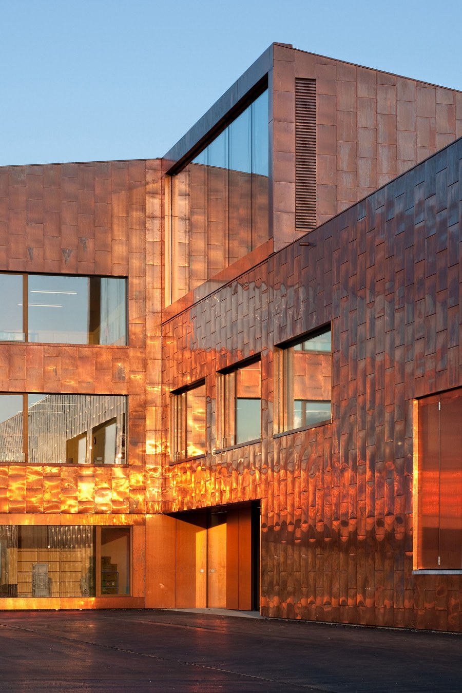 Патинированная медь в архитектуре