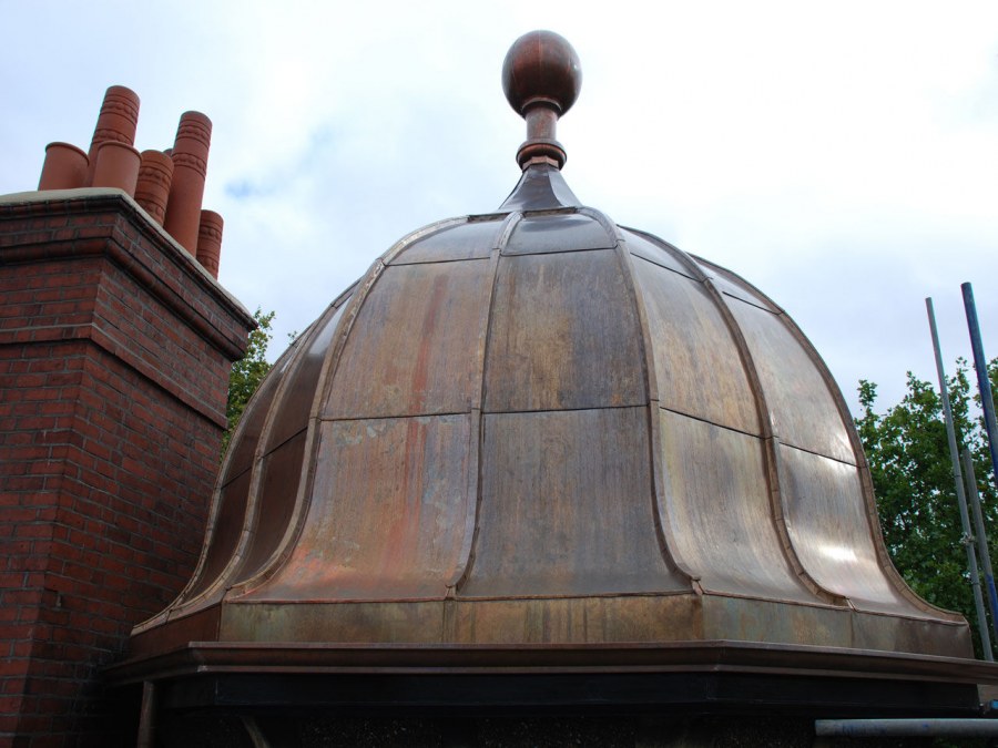 Мангал с вытяжным зонтом