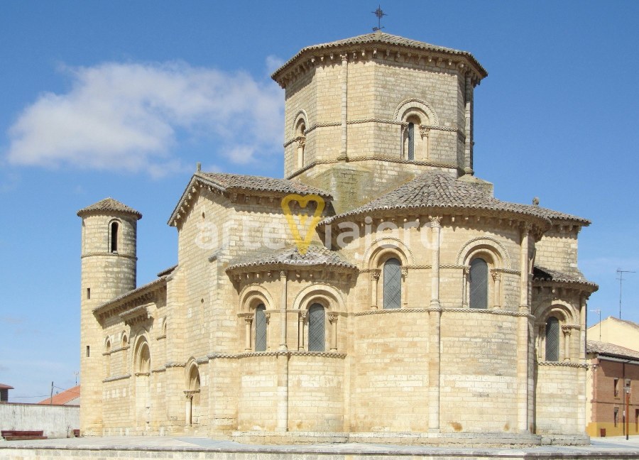 Церковь Сан-Мартин во Фромисте (1066 г.) в Испании