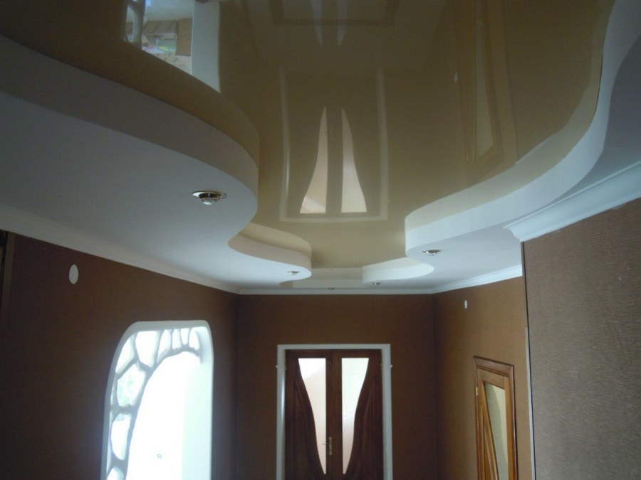 Уровневые потолки в частном доме