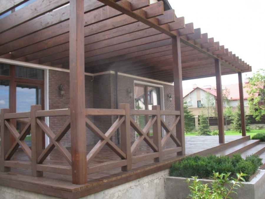 Деревянные беседки пристроенные к дому
