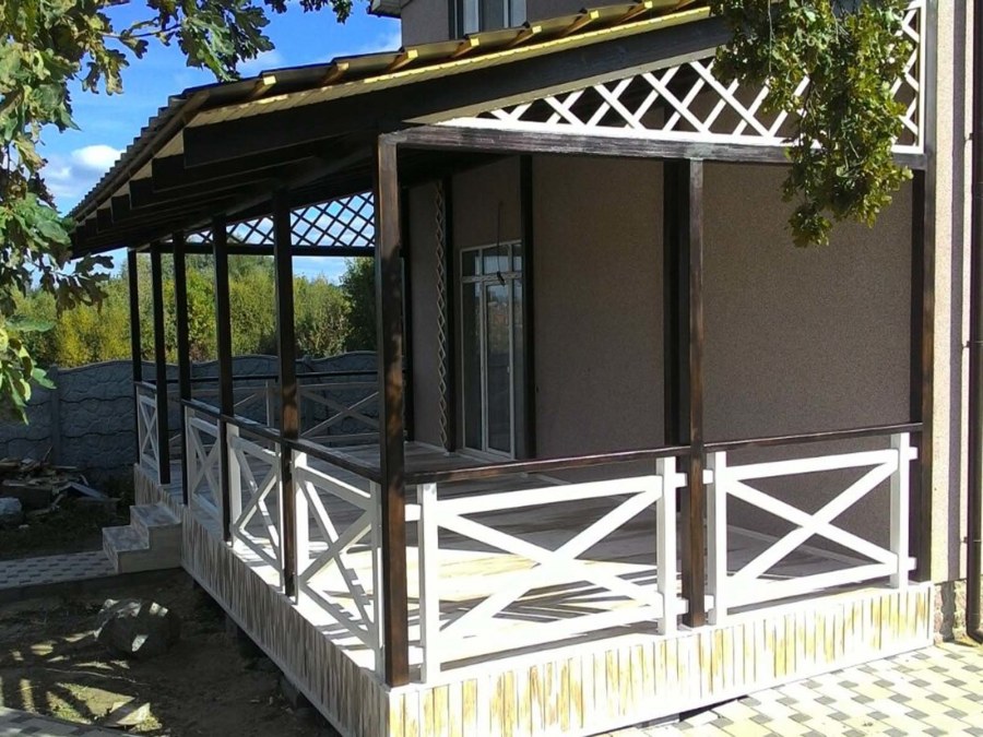 Пространство под террасой