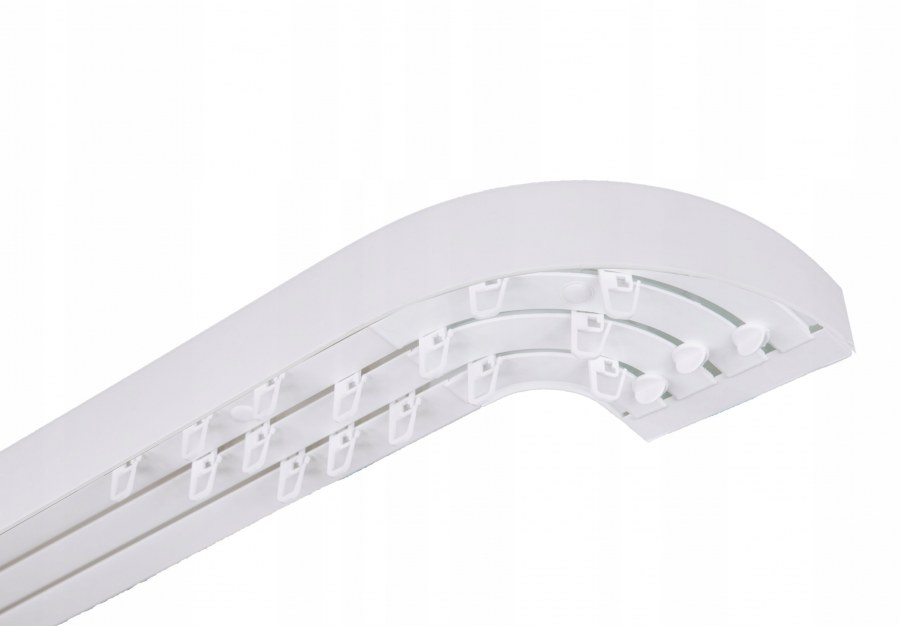 Холодильник под окном