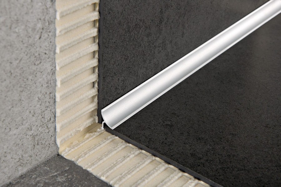 Угол трим наружный алюминиевый