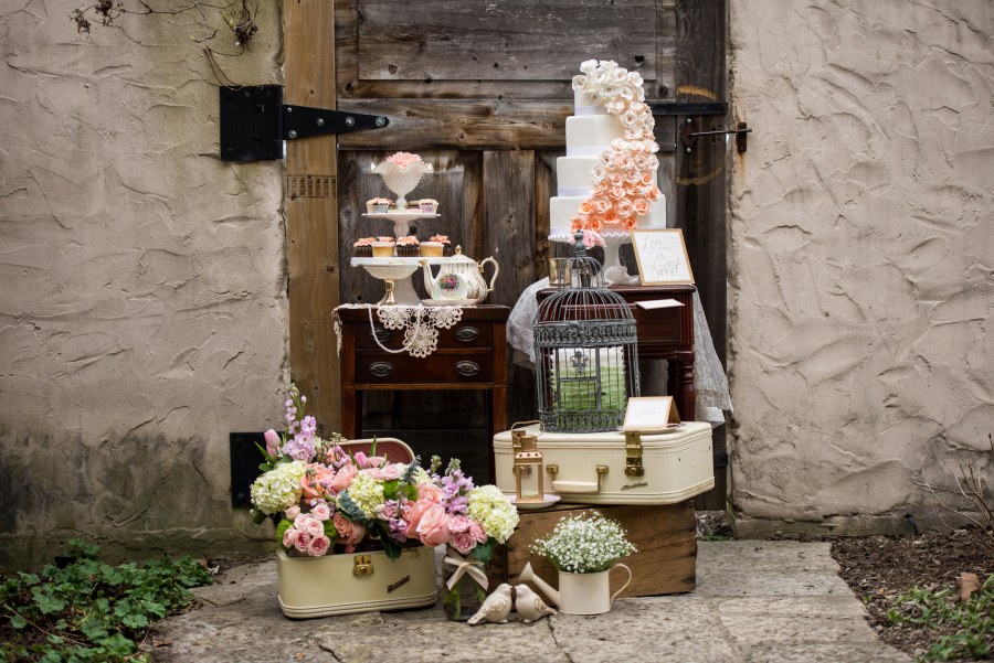 Фотозона в винтажном стиле