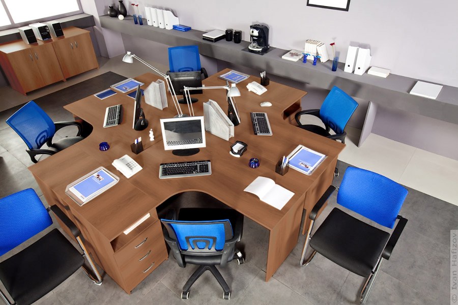 Столы для маленького офиса
