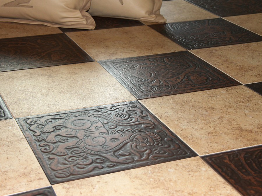 Напольная шероховатая плитка для коридоров