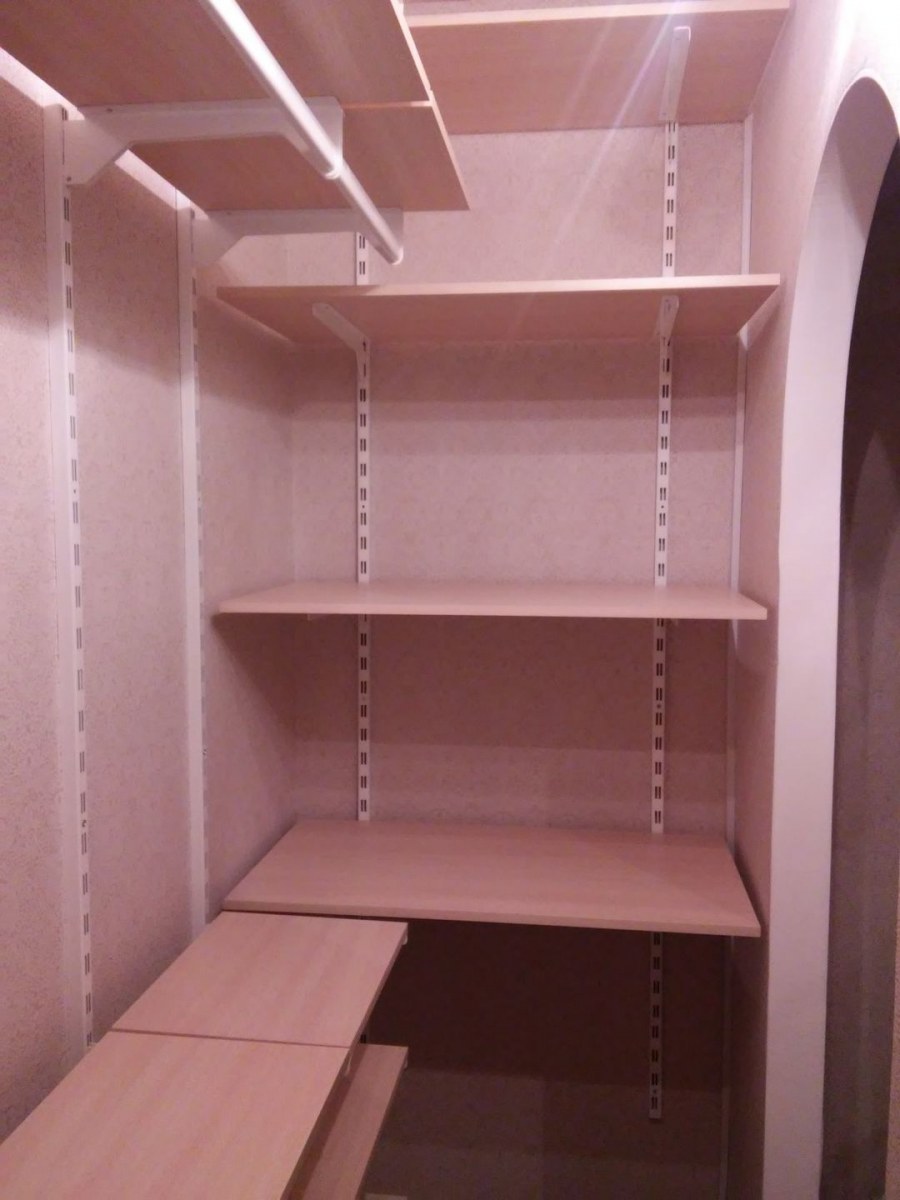 Планировка гардеробной 3м2