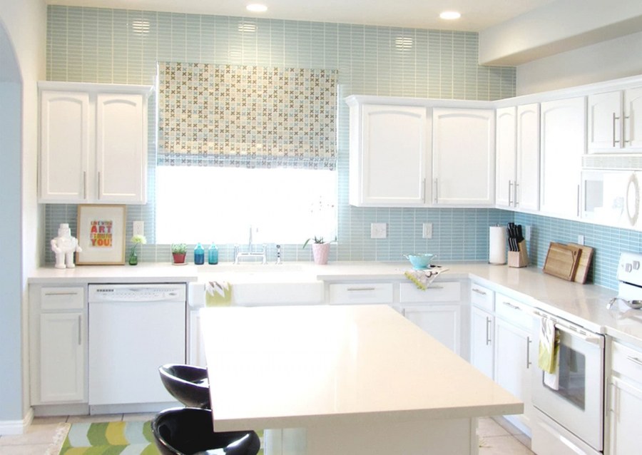 Желтые стены на кухне