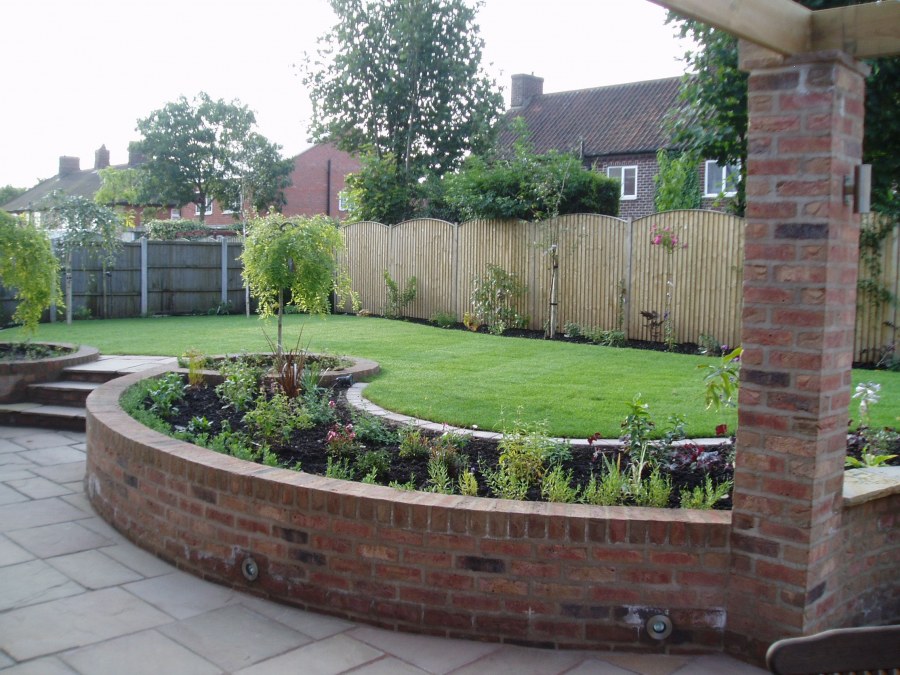 Подпорная стенка из кирпича